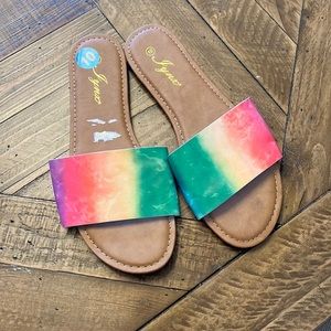 NEW Lynx Womens Sandals Rainbow Color Flats